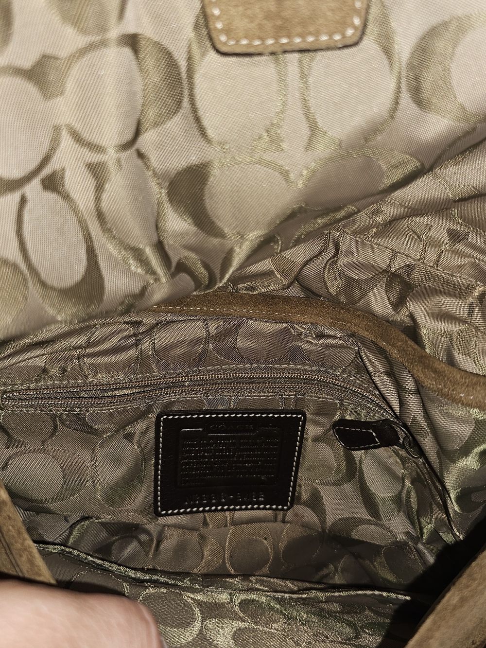 Vintage COACH Suede Shoulder Bag in Brown - Picture 4 of 5